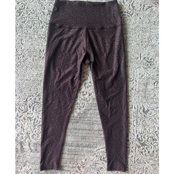 Beyond Yoga SoftMark Leopard Print High-Waisted Midi Leggings Large - Picture 4 of 12